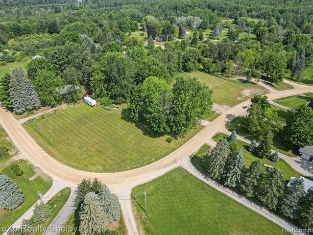 9486 Miramichi Drive, Evart, MI 49631