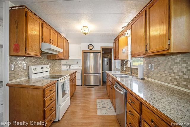 9486 Miramichi Drive, Evart, MI 49631