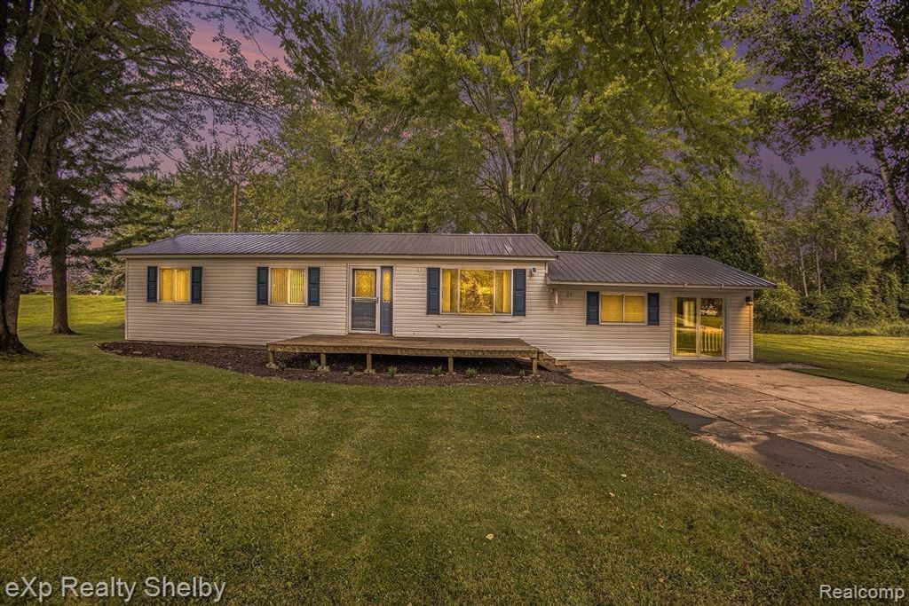 9486 Miramichi Drive, Evart, MI 49631