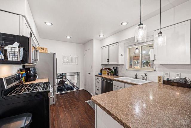 1123 Candytuft Blvd, Pueblo, CO 81001