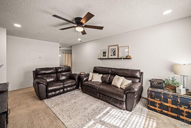 1123 Candytuft Blvd, Pueblo, CO 81001