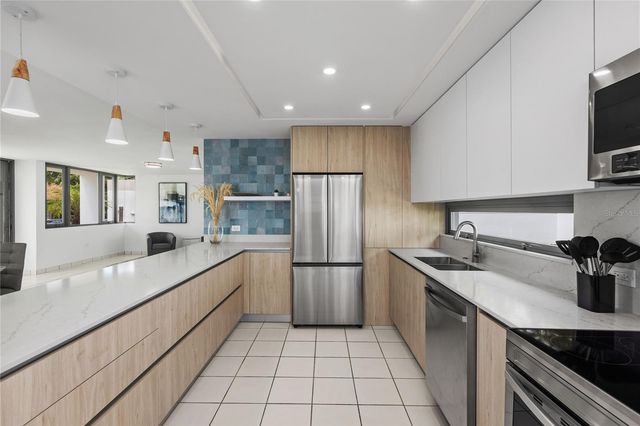 52 CAPRI STREET, San Juan, PR 00926