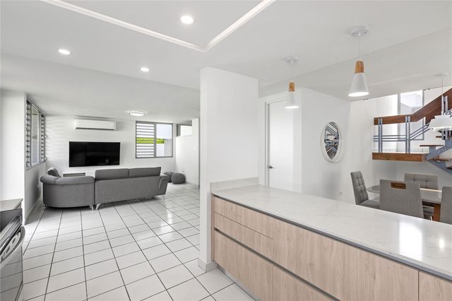52 CAPRI STREET, San Juan, PR 00926