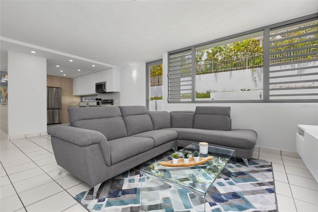 52 CAPRI STREET, San Juan, PR 00926