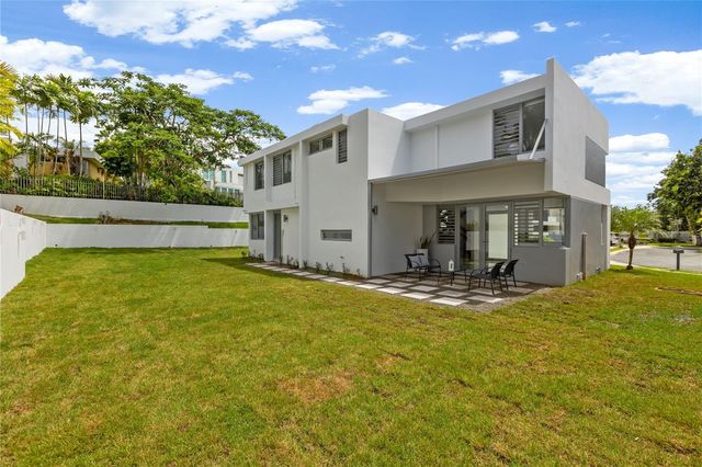 52 CAPRI STREET, San Juan, PR 00926