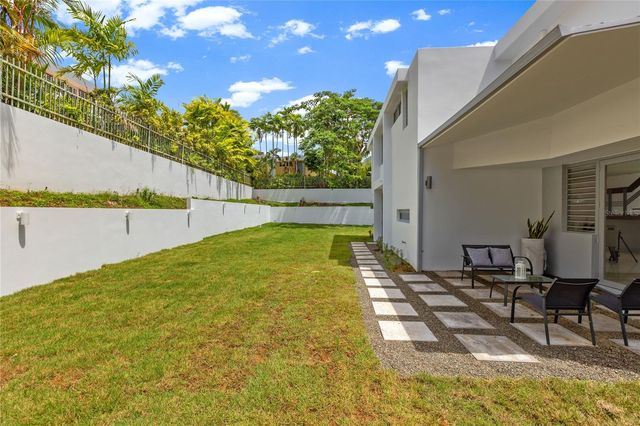 52 CAPRI STREET, San Juan, PR 00926