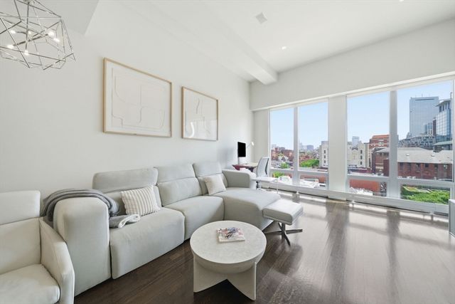 360 Newbury St 508, Boston, MA 02115