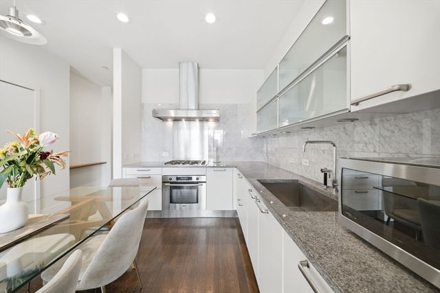 360 Newbury St 508, Boston, MA 02115
