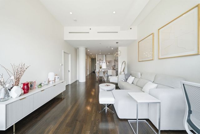 360 Newbury St 508, Boston, MA 02115