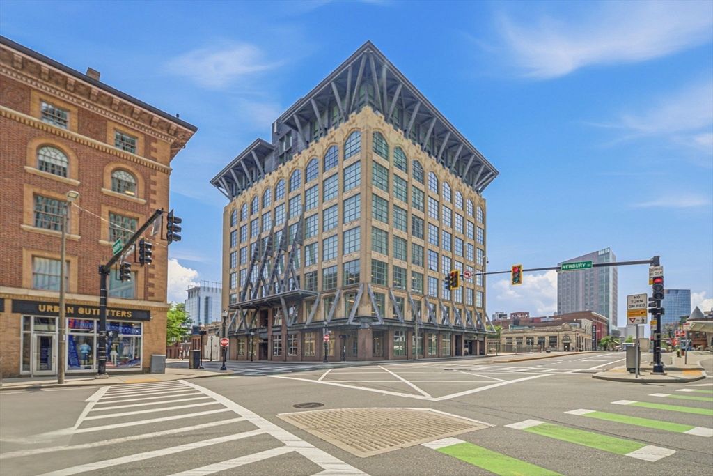 360 Newbury St 508, Boston, MA 02115