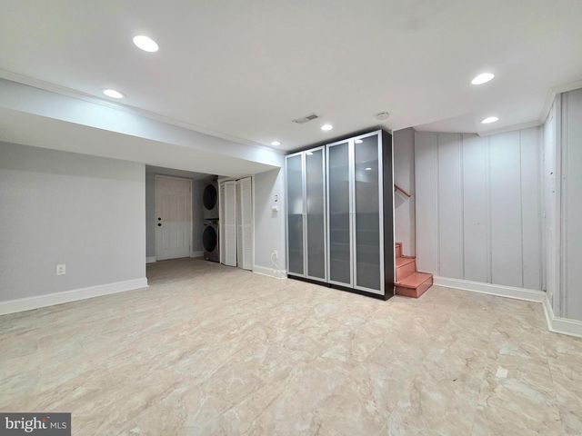 2344 HUNTER PL SE, Washington, DC 20020