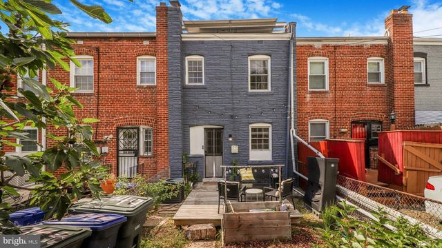 2344 HUNTER PL SE, Washington, DC 20020