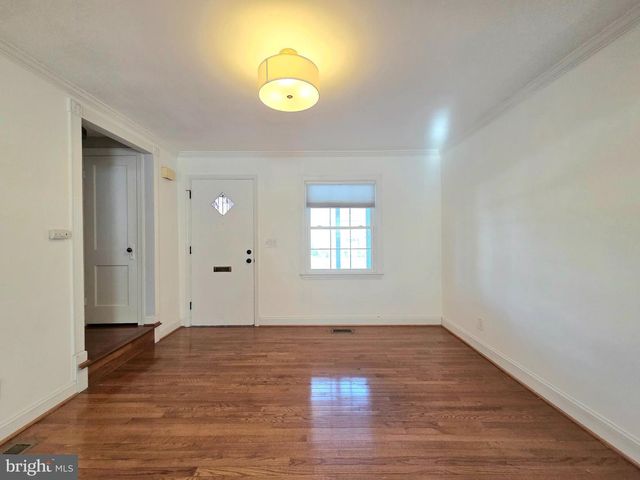 2344 HUNTER PL SE, Washington, DC 20020