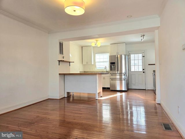 2344 HUNTER PL SE, Washington, DC 20020