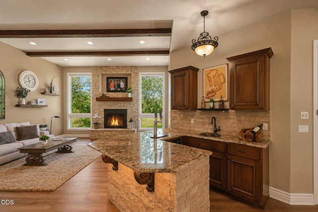 19372 Seaton Loop, Bend, OR 97702