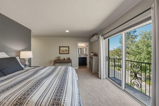 19372 Seaton Loop, Bend, OR 97702