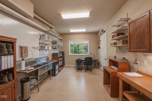 19372 Seaton Loop, Bend, OR 97702