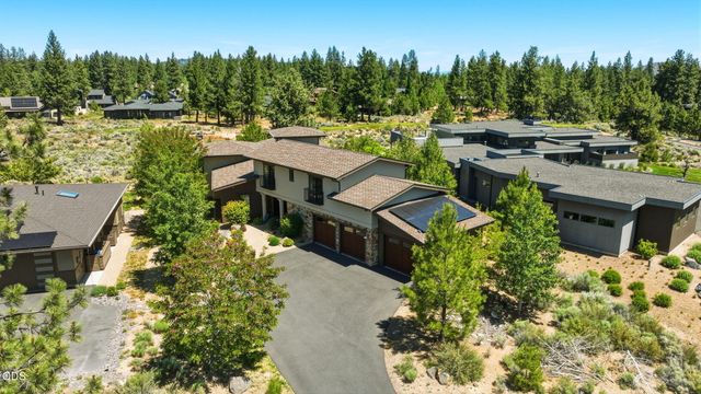 19372 Seaton Loop, Bend, OR 97702