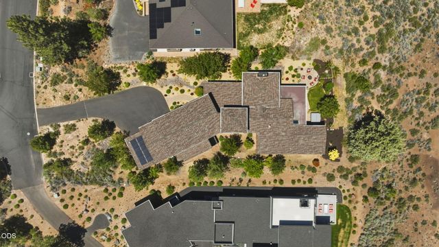 19372 Seaton Loop, Bend, OR 97702