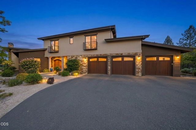 19372 Seaton Loop, Bend, OR 97702