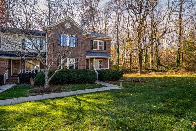 19 Park Village Lane, Greensboro, NC 27455