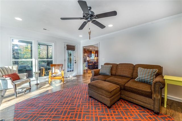 19 Park Village Lane, Greensboro, NC 27455