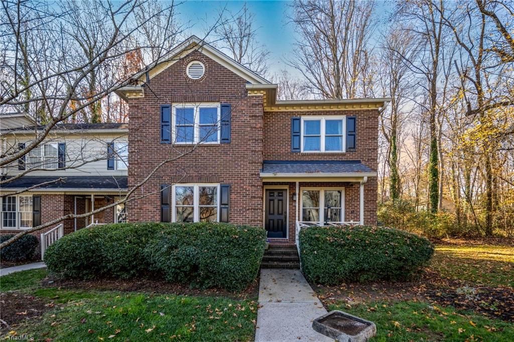 19 Park Village Lane, Greensboro, NC 27455