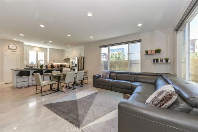 123 Tenor, Irvine, CA 92618