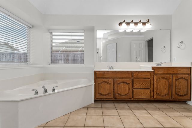 1207 E Oak Street, Wylie, TX 75098