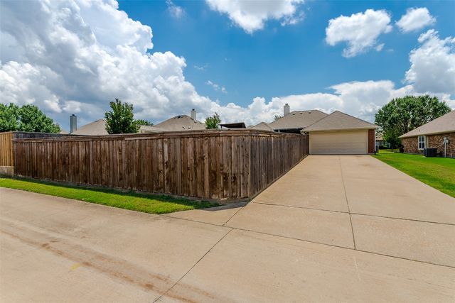 1207 E Oak Street, Wylie, TX 75098