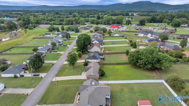 118 Delta Pine Drive, Huntsville, AL 35811