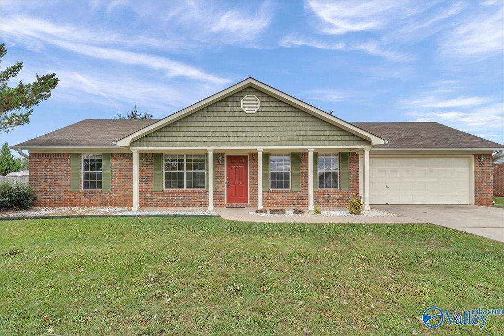 118 Delta Pine Drive, Huntsville, AL 35811