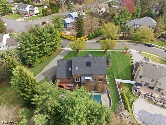 8 Danielle Dr, Wayne Twp., NJ 07470