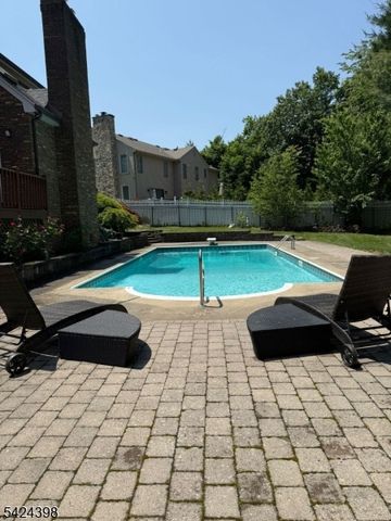 8 Danielle Dr, Wayne Twp., NJ 07470