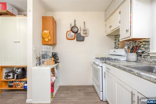 39 Broadway, West Milford, NJ 07480