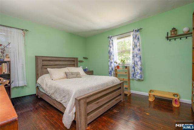 39 Broadway, West Milford, NJ 07480