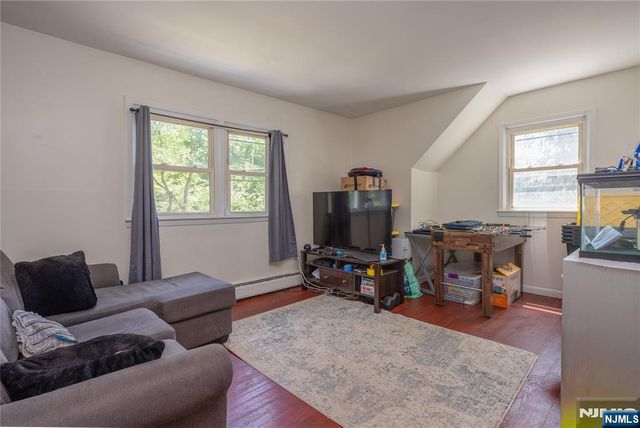 39 Broadway, West Milford, NJ 07480