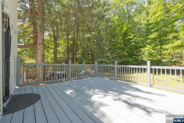 39 Broadway, West Milford, NJ 07480