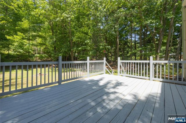 39 Broadway, West Milford, NJ 07480