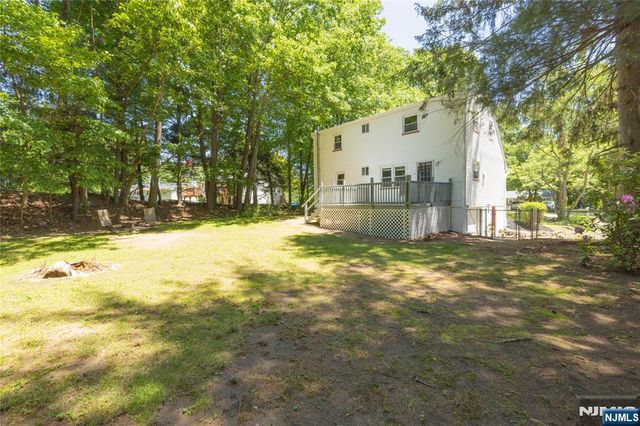 39 Broadway, West Milford, NJ 07480
