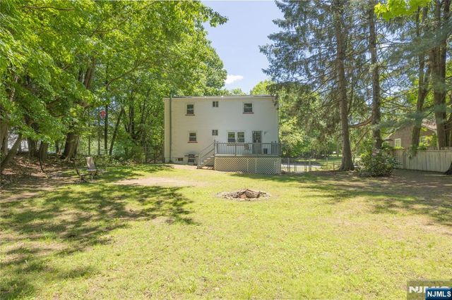 39 Broadway, West Milford, NJ 07480