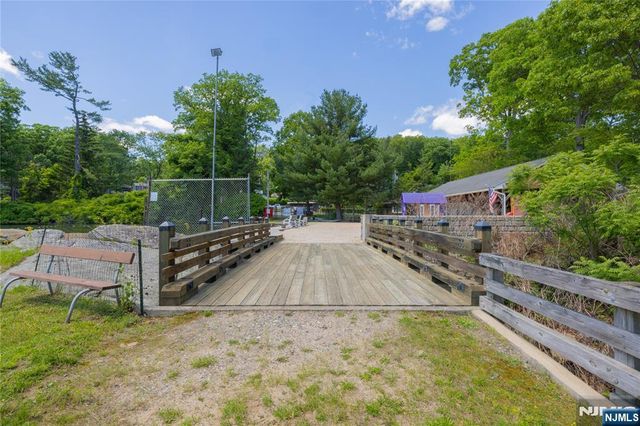 39 Broadway, West Milford, NJ 07480
