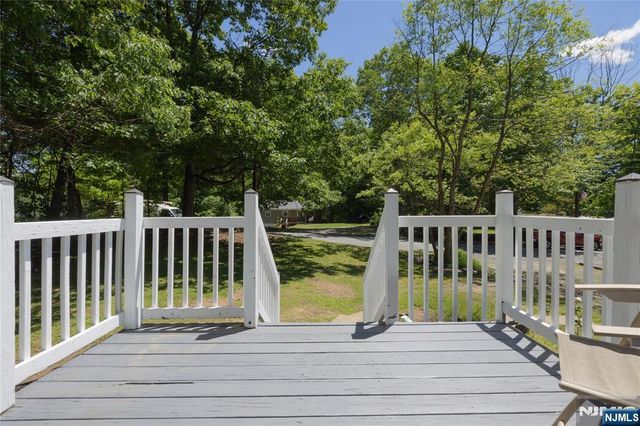 39 Broadway, West Milford, NJ 07480