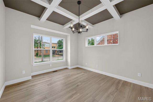 8741 Magdalen Avenue, St Louis, MO 63144