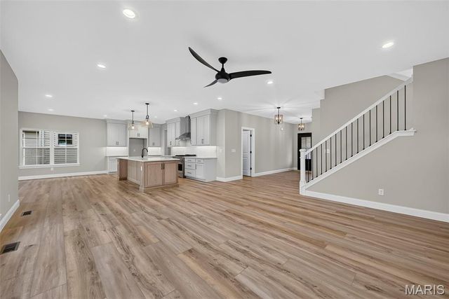 8741 Magdalen Avenue, St Louis, MO 63144