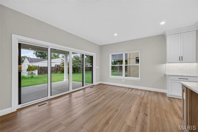 8741 Magdalen Avenue, St Louis, MO 63144