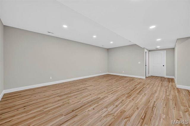 8741 Magdalen Avenue, St Louis, MO 63144