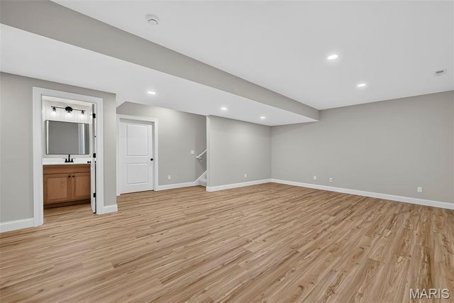 8741 Magdalen Avenue, St Louis, MO 63144