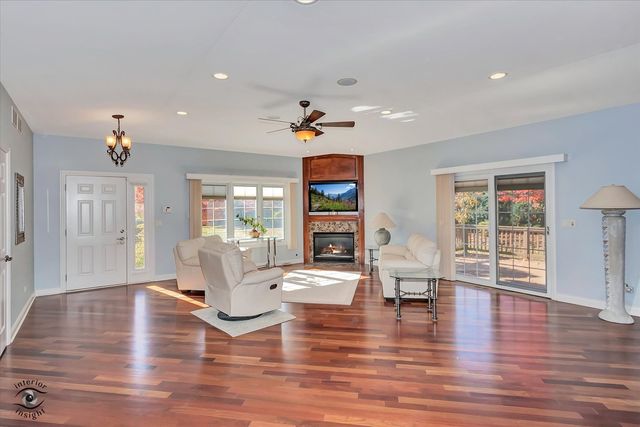 18740 Kestrel Avenue, Mokena, IL 60448