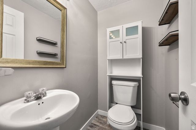 2378 W 5900 S, Roy, UT 84067